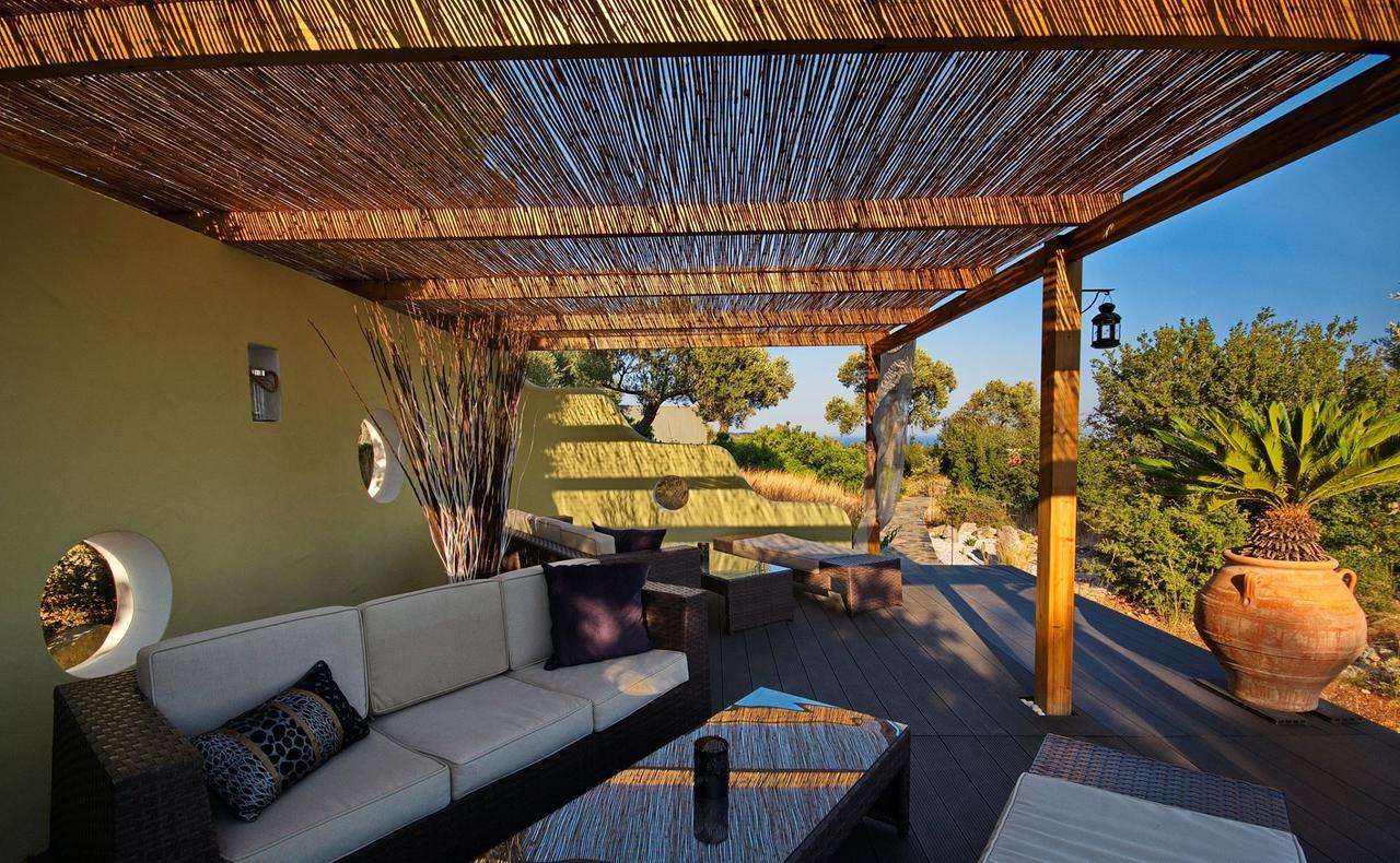 The Infinity 180 Luxury Suites Milia Bagian luar foto
